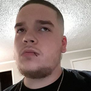 Meet your Posher, Logan